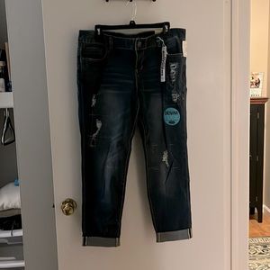 Maurice’s denim flex jeans distressed never worn with tags